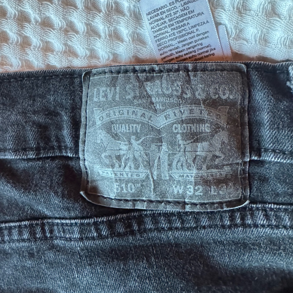 Levi's 510 - 32x34 Washed Black Denim Skinny Jeans